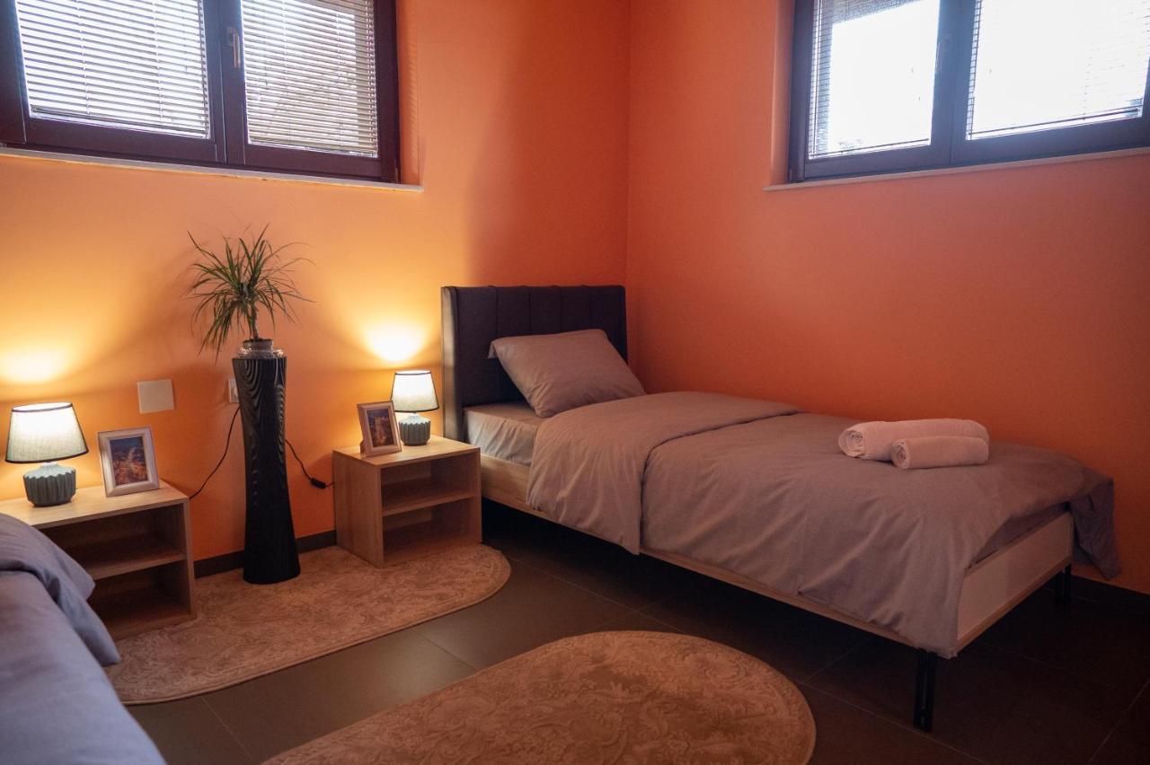 Bogo Apartment Bitola Esterno foto